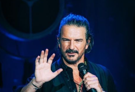 "Se me abrió la voz": habla Ricardo Arjona, ya recuperado del Covid-19