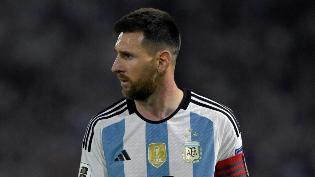 Lionel Messi (JUAN MABROMATA/AFP via Getty Images)