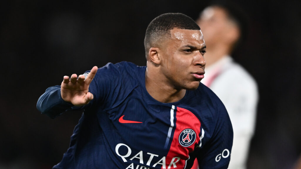 Kylian Mbappé PSG v Milan Champions League 10252023 (Sebastian Frej/MB Media/Getty Images)
