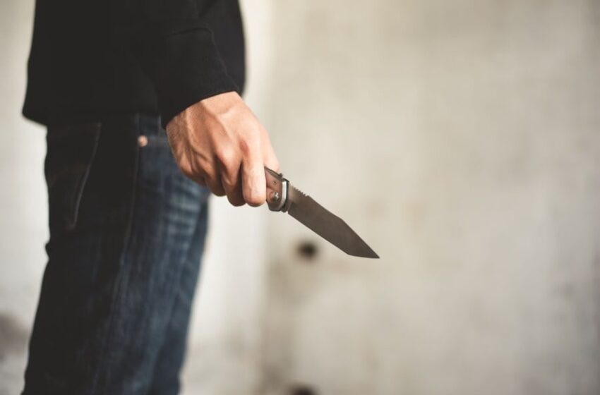Ataque con puñal deja hombre crítico cerca de terminal de Lumaca
