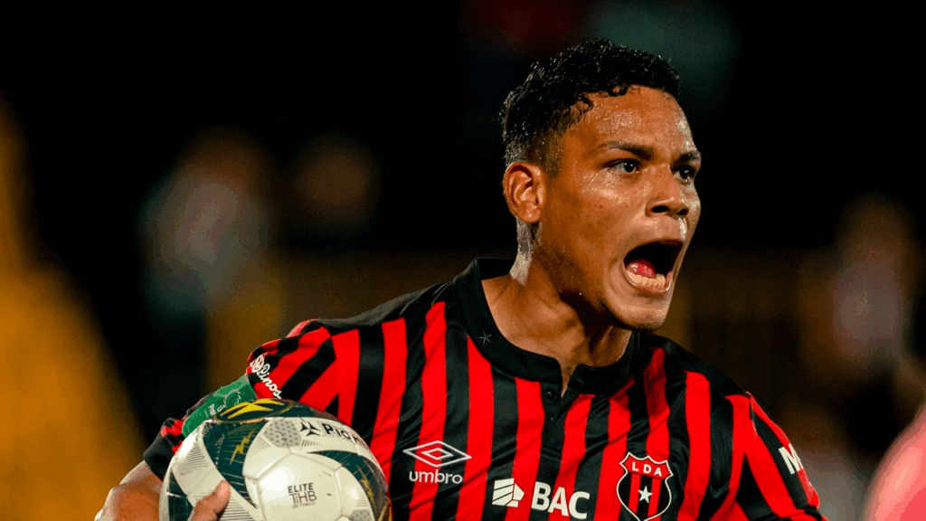 Creichel Pérez publica mensaje en redes tras sanción de Alajuelense |  Repretel