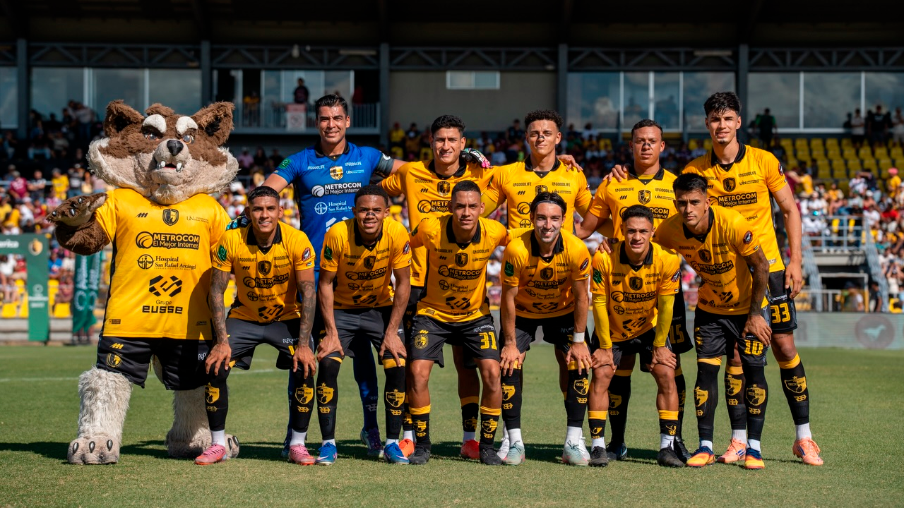 Equipo semifinalista anunció cuatro salidas más