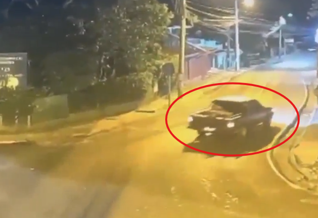 Video captó la forma en que banda roba motos, bicicletas y placas