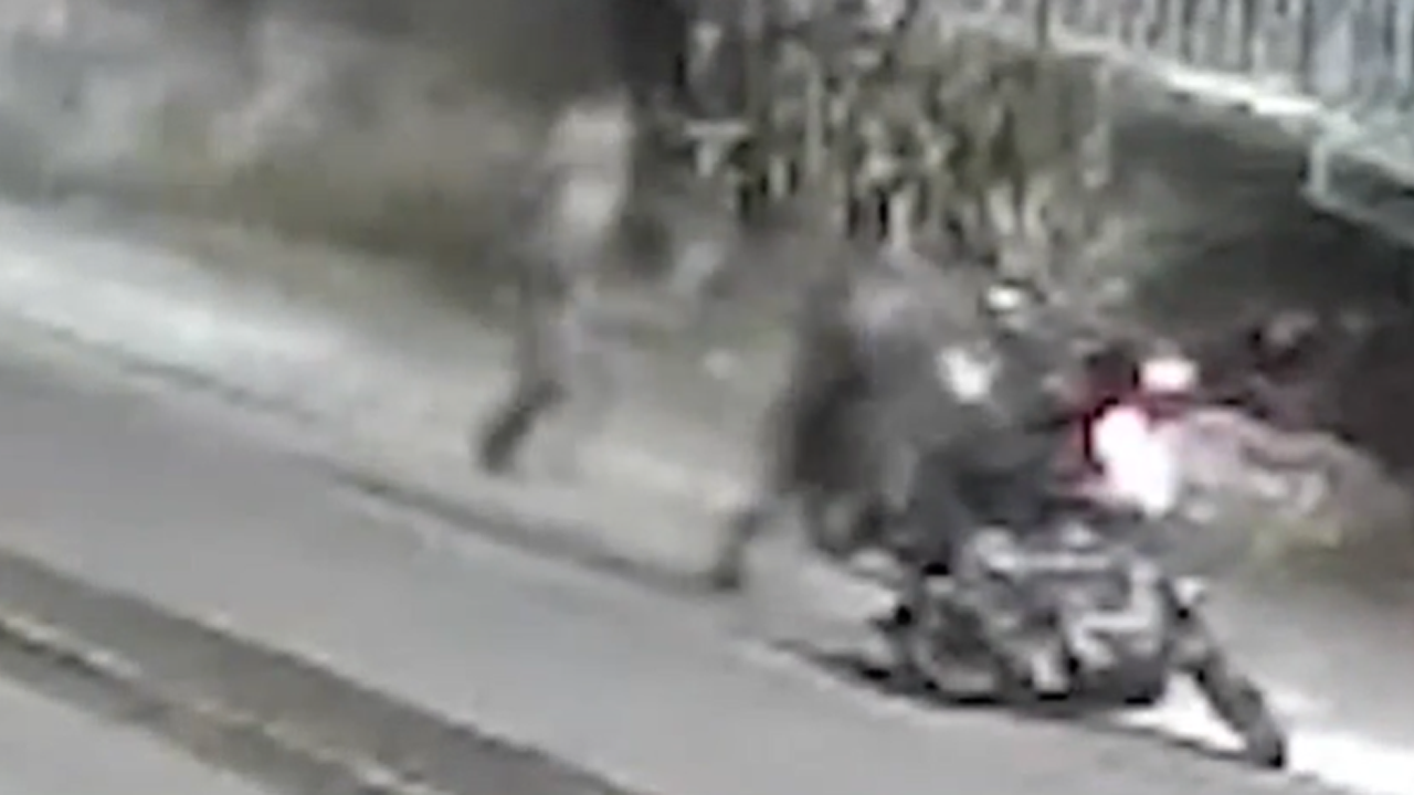 Video: Asesinan a motociclista para robarle la moto en San José