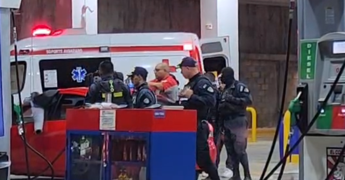 Violenta balacera deja dos fallecidos y un herido en plena gasolinera de Alajuela