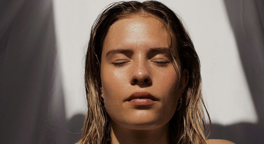 Semana Santa sin descuidar la piel: claves para protegerla en playa y montaña