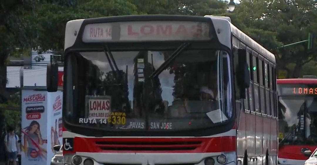 Proyecto de ley propone que las municipalidades puedan operar rutas de autobús