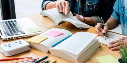 Universidad abrió programa de becas completas: Así puede aplicar por una