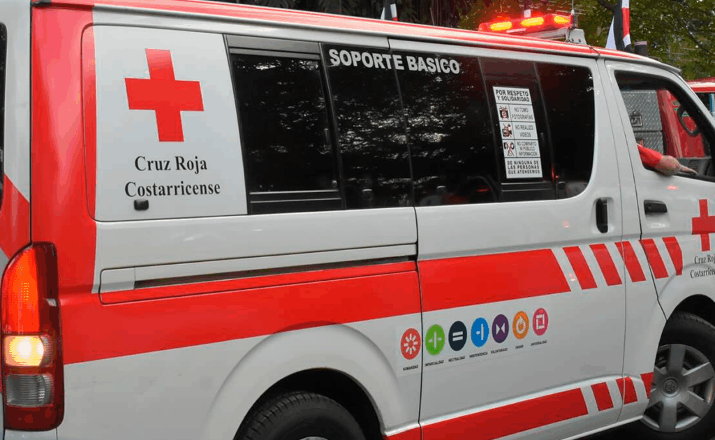 ¡Urgente! Grúa atropella a hombre y lo deja en estado crítico en plena vía pública