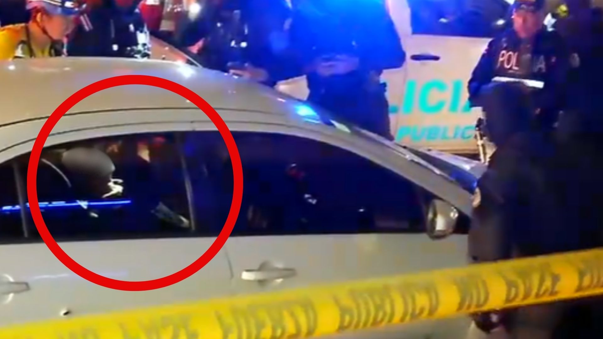 Asesinan a hombre dentro de un carro en transitada carretera nacional