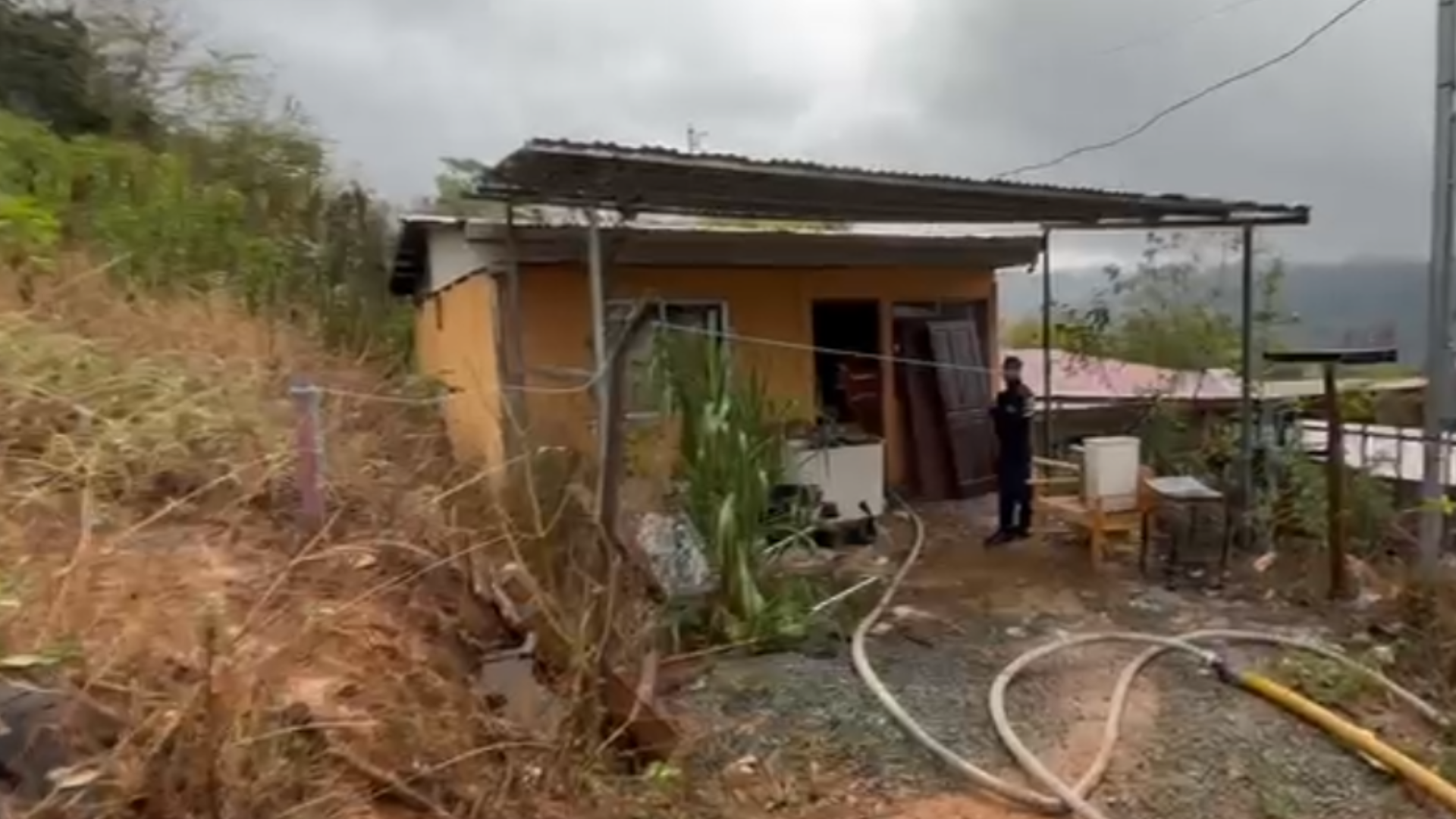 ¡Lamentable! Confirman persona fallecida tras fatal incendio en Cartago