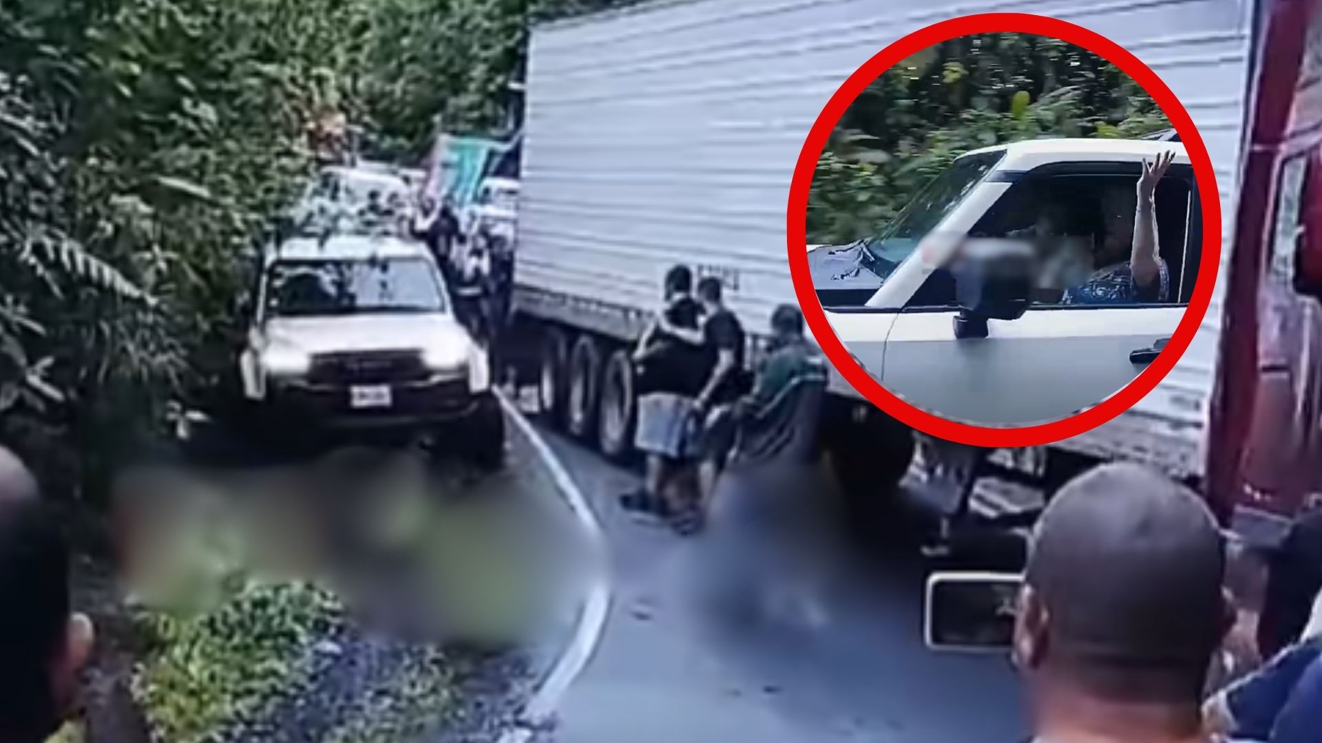 Adulta mayor realiza peligrosa maniobra en conocida carretera que dejó a todos sorprendidos