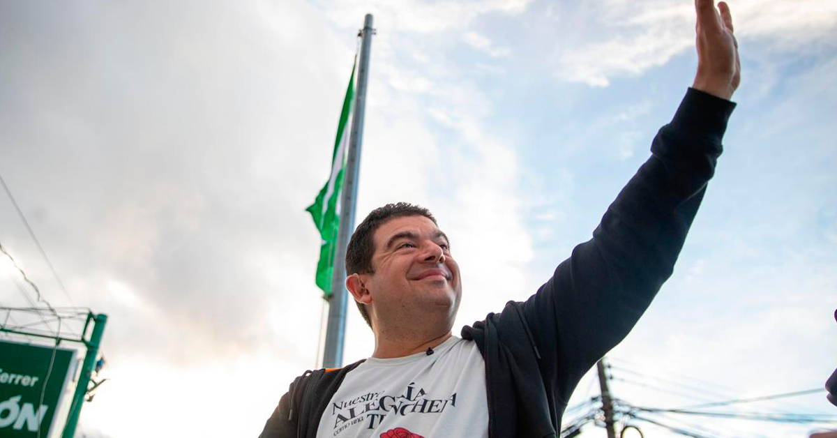 Excandidato presidencial lamenta el fallecimiento de querido familiar