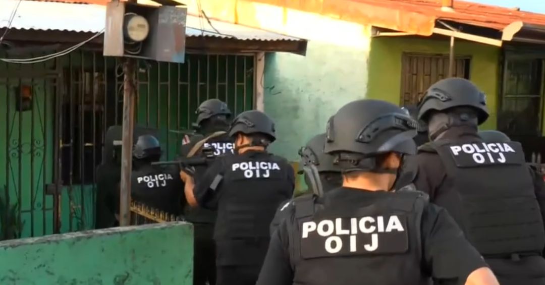 Tres supuestos narcotraficantes fueron detenidos mediante allanamientos en Alajuela