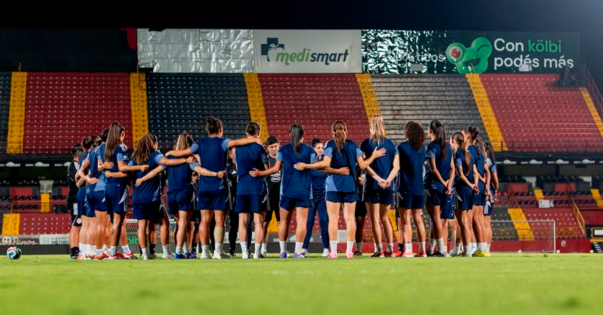 La Sele Femenina golea a Guatemala y mantiene vivo el sueño mundialista