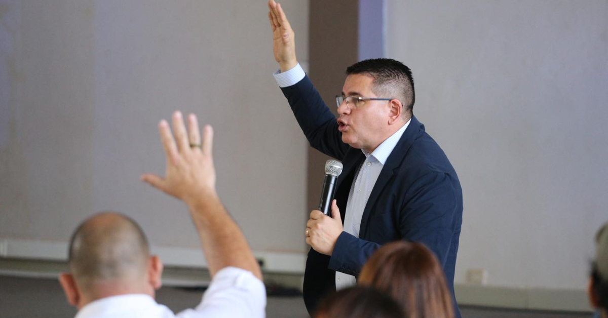 Escalan los informes por aparente acoso sexual de Fabricio Alvarado