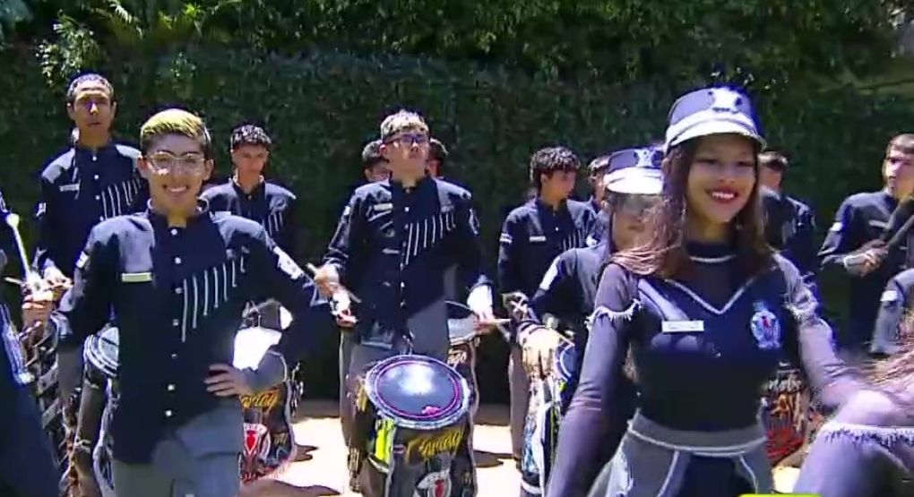 El arte y la música llegan a Giros, hoy tenemos a La Banda Internacional Vieja Metrópoli