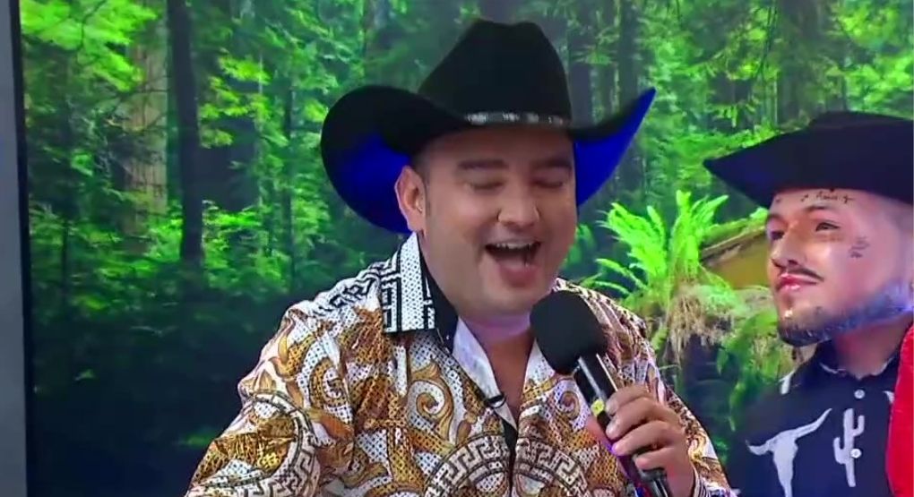 Jecsinior nos acompaña y canta sus mejores éxitos