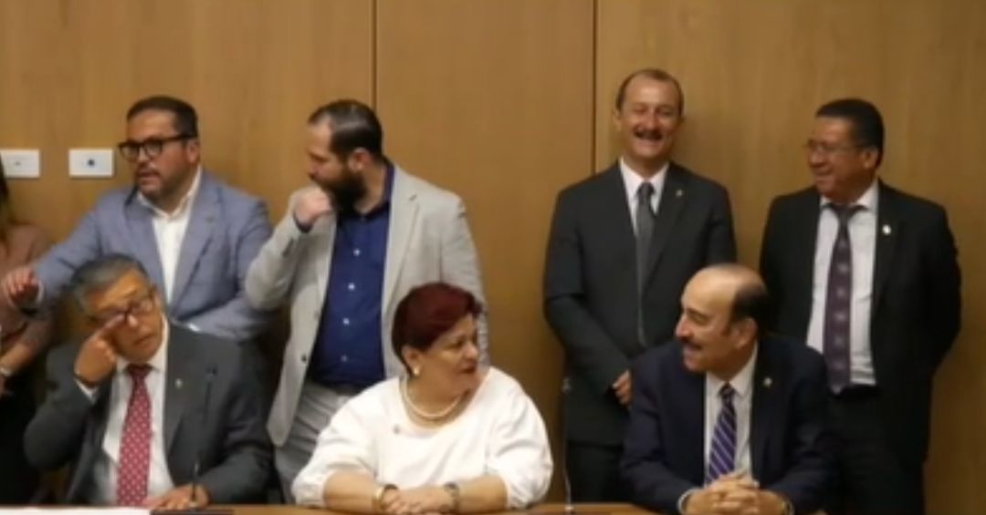 Los diputados tienen su último día de trabajo este martes