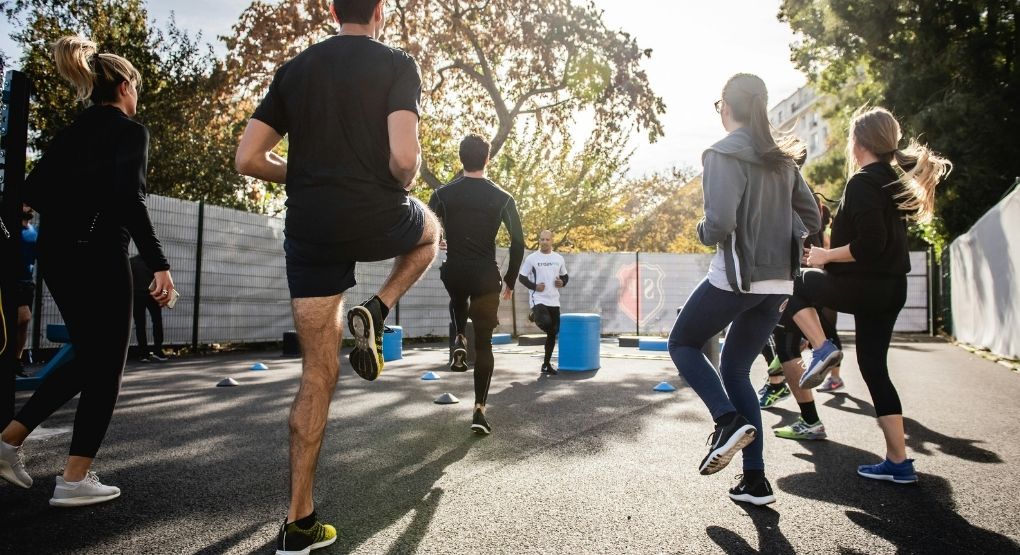 ¿Cuánto ejercicio debe hacer para cuidar de su salud? Doctor lo explica