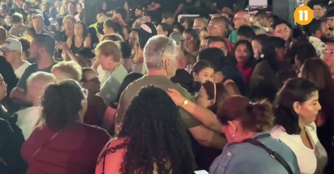 Baile de la polilla llena parque en Alajuela durante celebración histórica