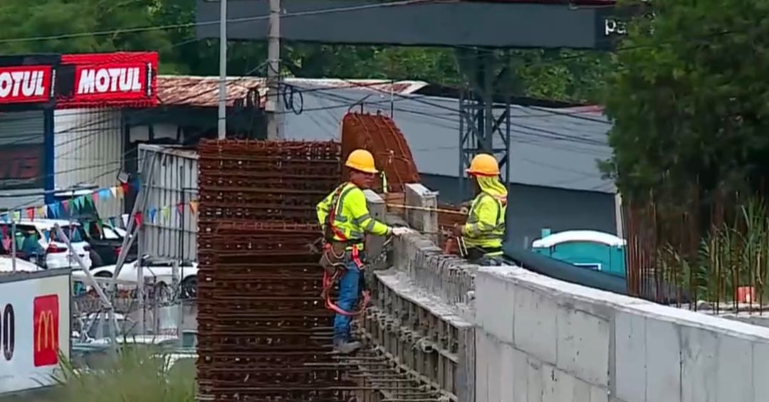 ¡Ya casi listo! Paso elevado en Circunvalación abriría antes de lo esperado