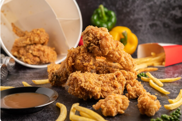 Salud cerró venta de pollo por casos de salmonella y un fallecimiento en investigación