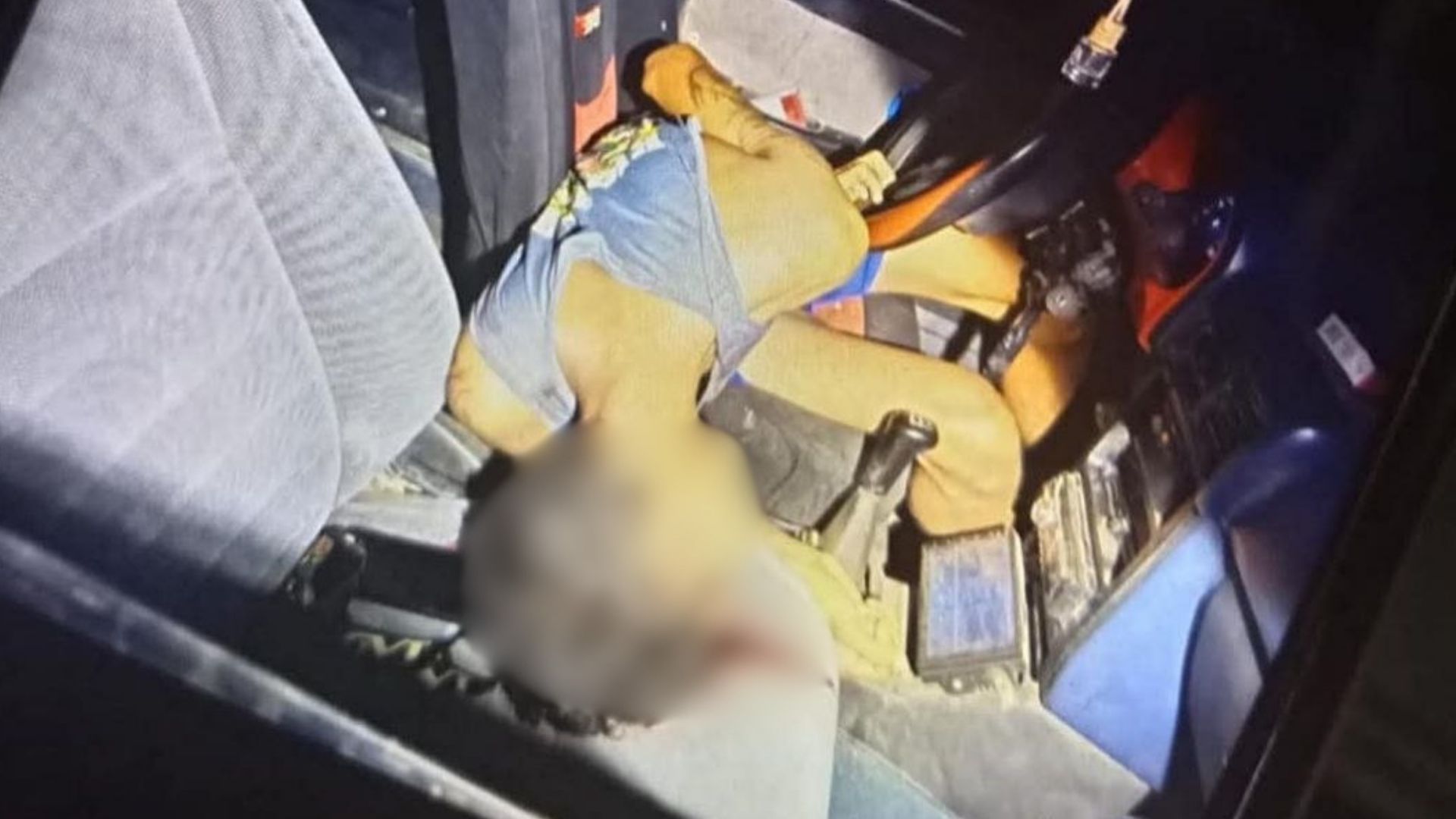 Lo llamaron para un viaje, pero terminó brutalmente asesinado dentro de su carro