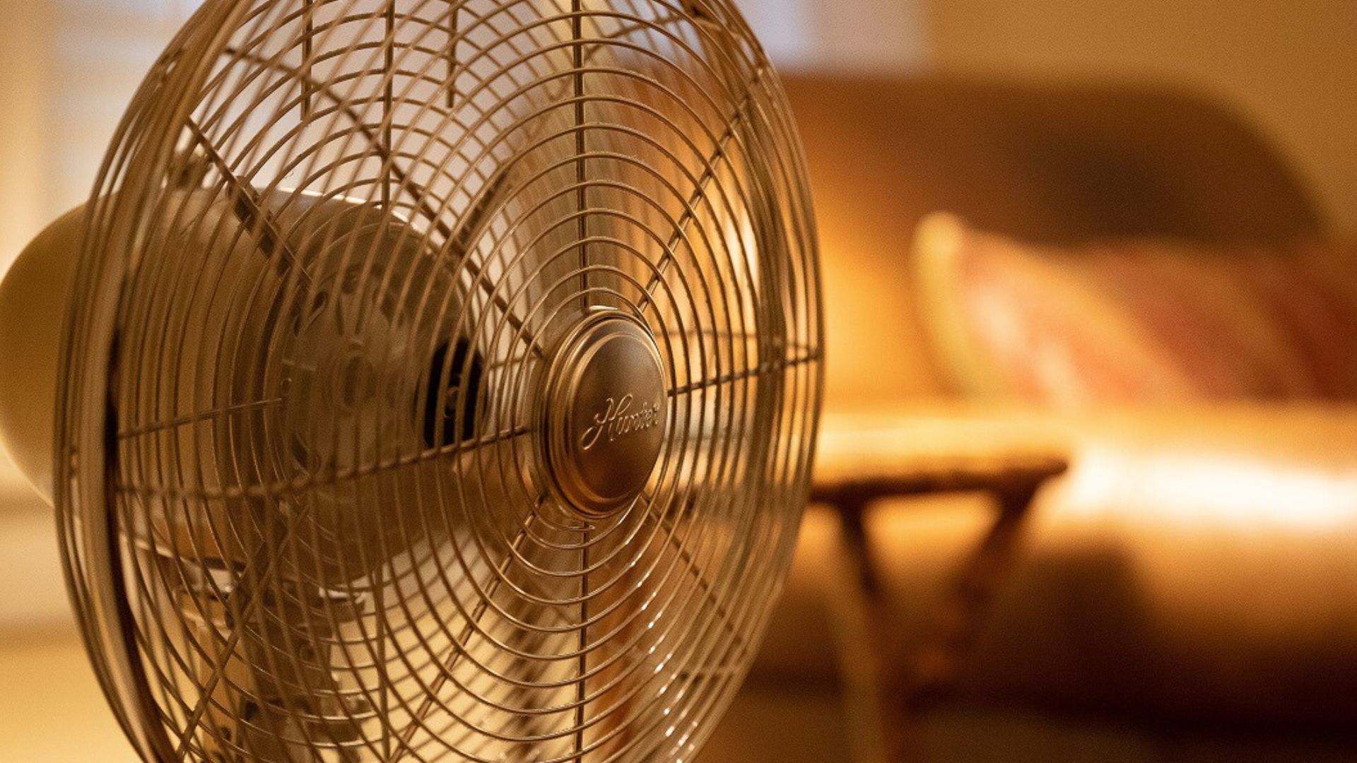 Esto podría pasarle si duerme con el ventilador encendido toda la noche