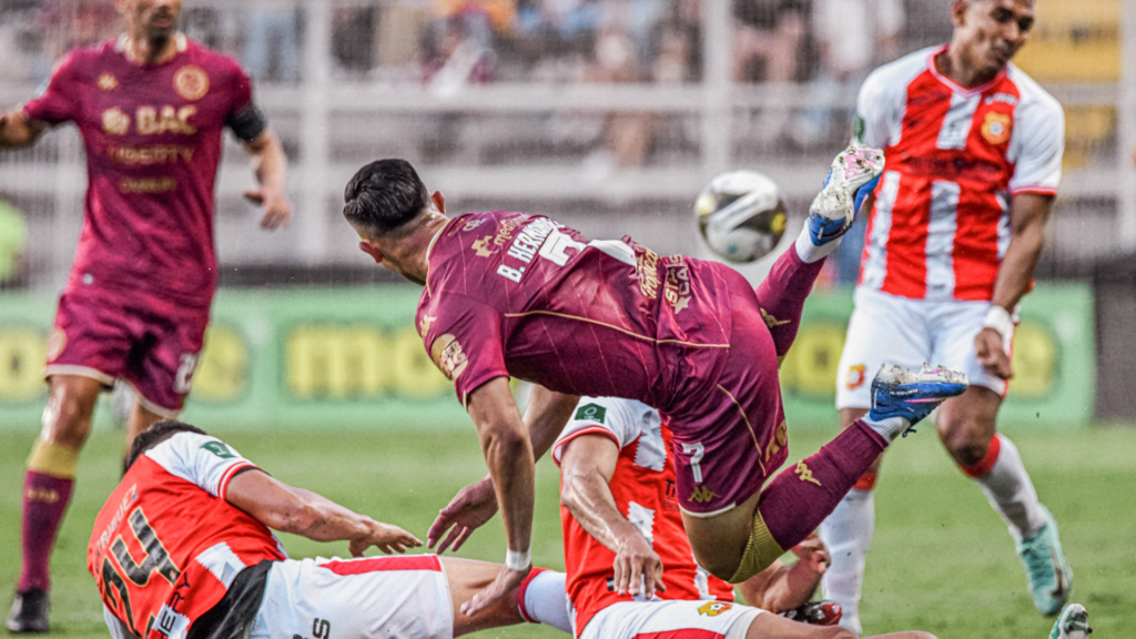 Minuto a minuto: No se pierda ningún detalle del partido entre Saprissa y Herediano