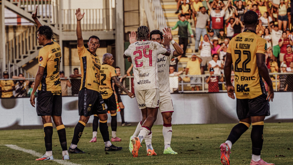 Alineaciones listas: Así saltan al campo Saprissa y Liberia