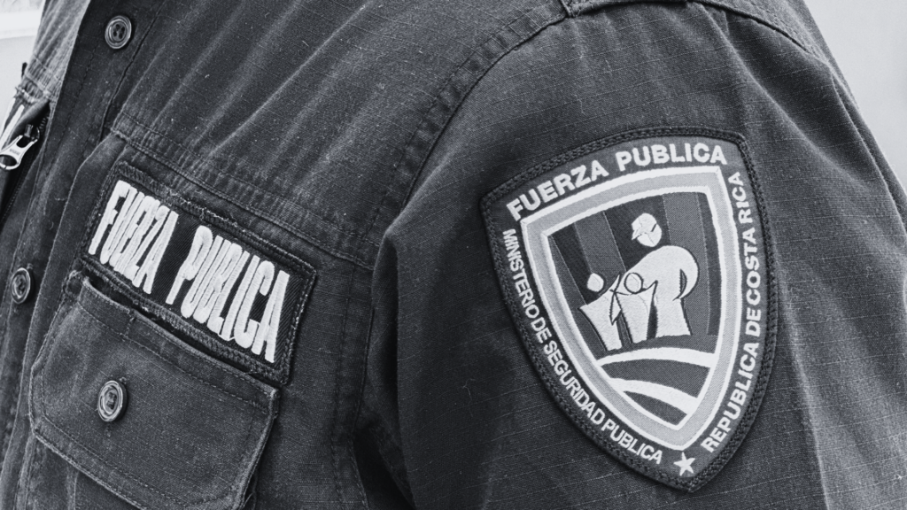 Fallece oficial de policía tras fatal ataque armado en Limón