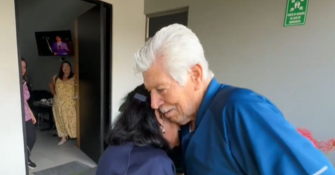 Don José Ángel y Doña Ligia demuestran que el amor también se celebra bailando y sonriendo juntos