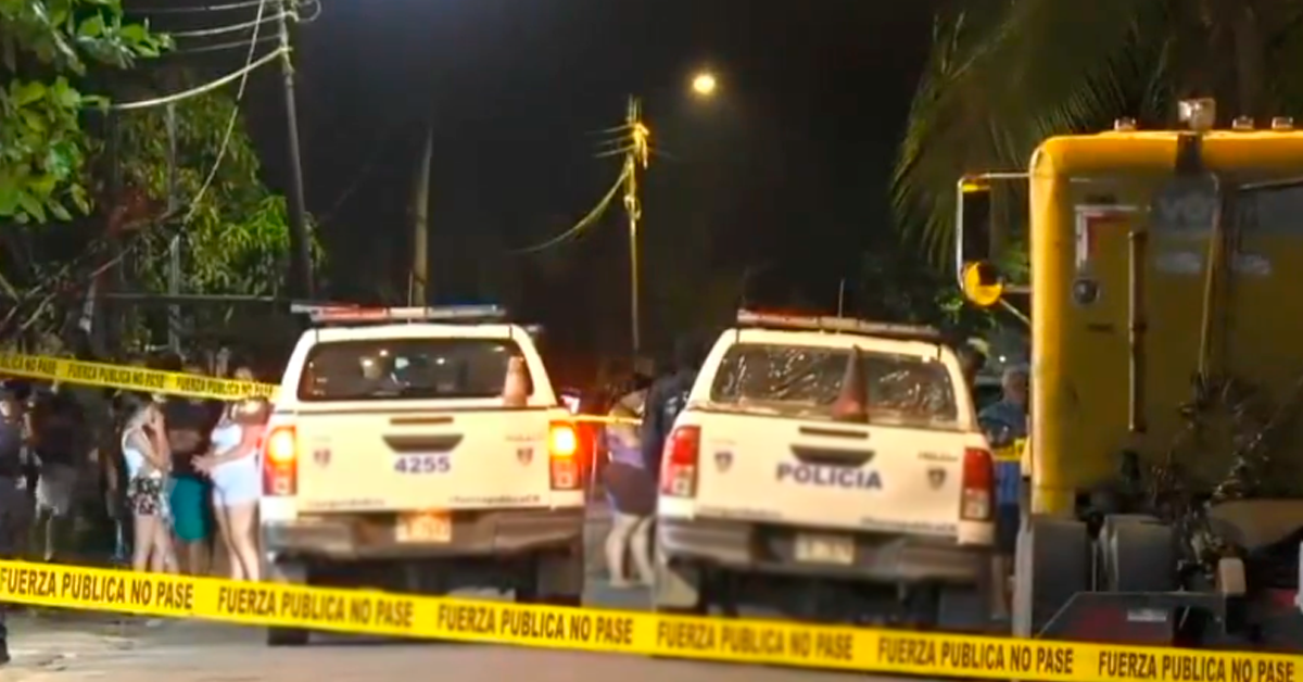 Pistoleros acaban con la vida de dos hombres mientras estaban jugando ‘maquinitas’