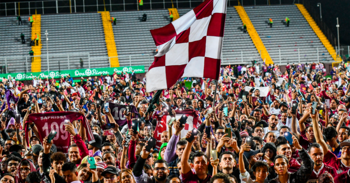Vea la sorpresa que le tenía la afición al Deportivo Saprissa