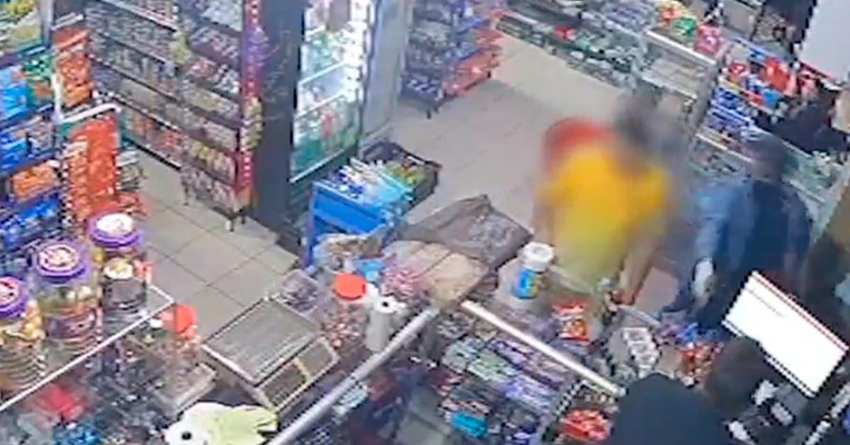 Video muestra el momento de balacera contra supermercado: Un hombre inocente falleció