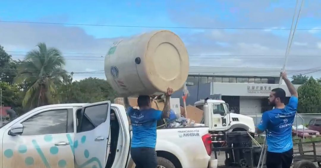 Cientos de estudiantes ahora cuentan con acceso a agua potable en su centro educativo
