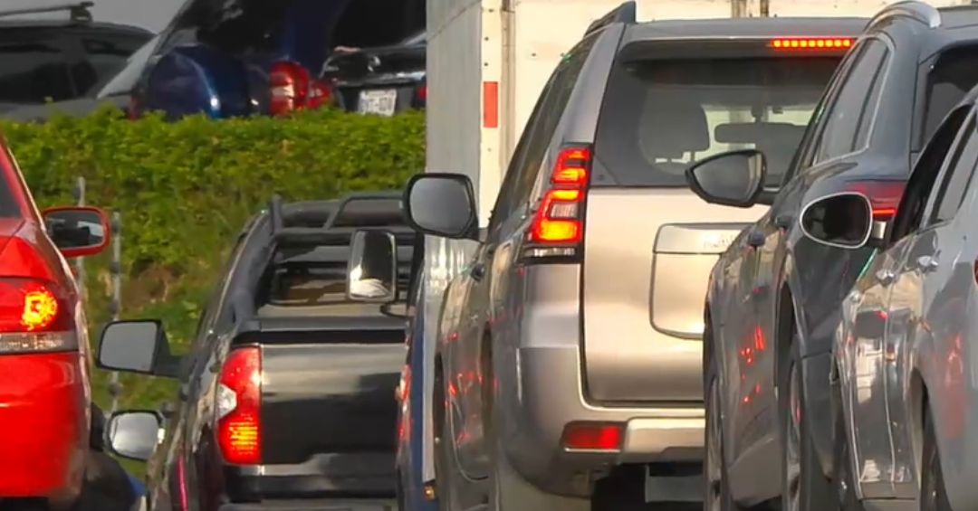 Conductores denuncian asaltos mientras esperan en presas y semáforos en San José