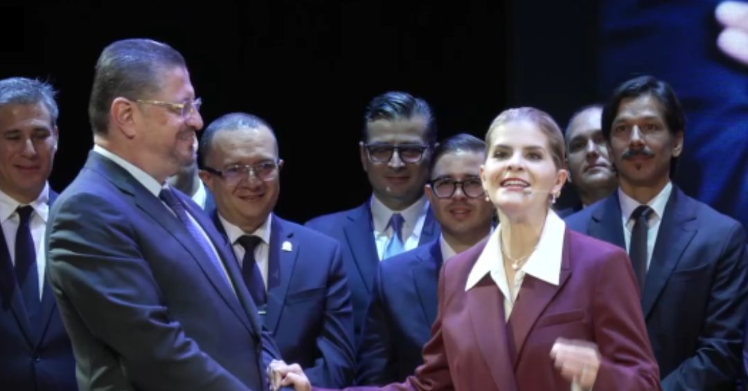 Las reacciones del Congreso a los nuevos cargos de Rodrigo Chaves
