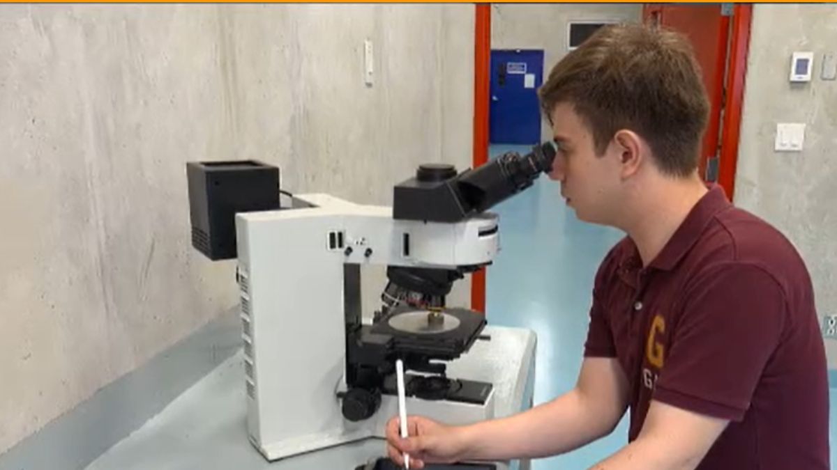 Joven tico fue seleccionado para pasantía en el laboratorio de física más grande del mundo