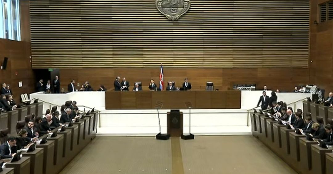 Asamblea Legislativa nombra a la quinta mujer como presidenta en su historia