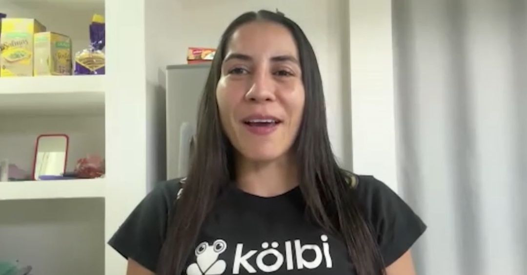 Yokasta Valle realiza un campamento de preparación en México