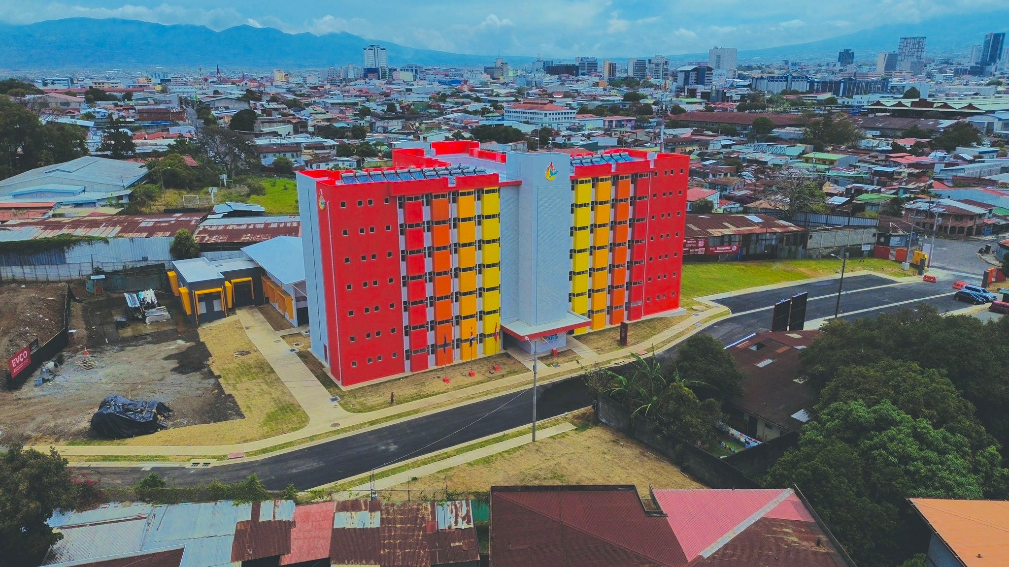 Asociación Obras del Espíritu Santo ofrece residencia, estudio y apoyo integral a cientos de jóvenes