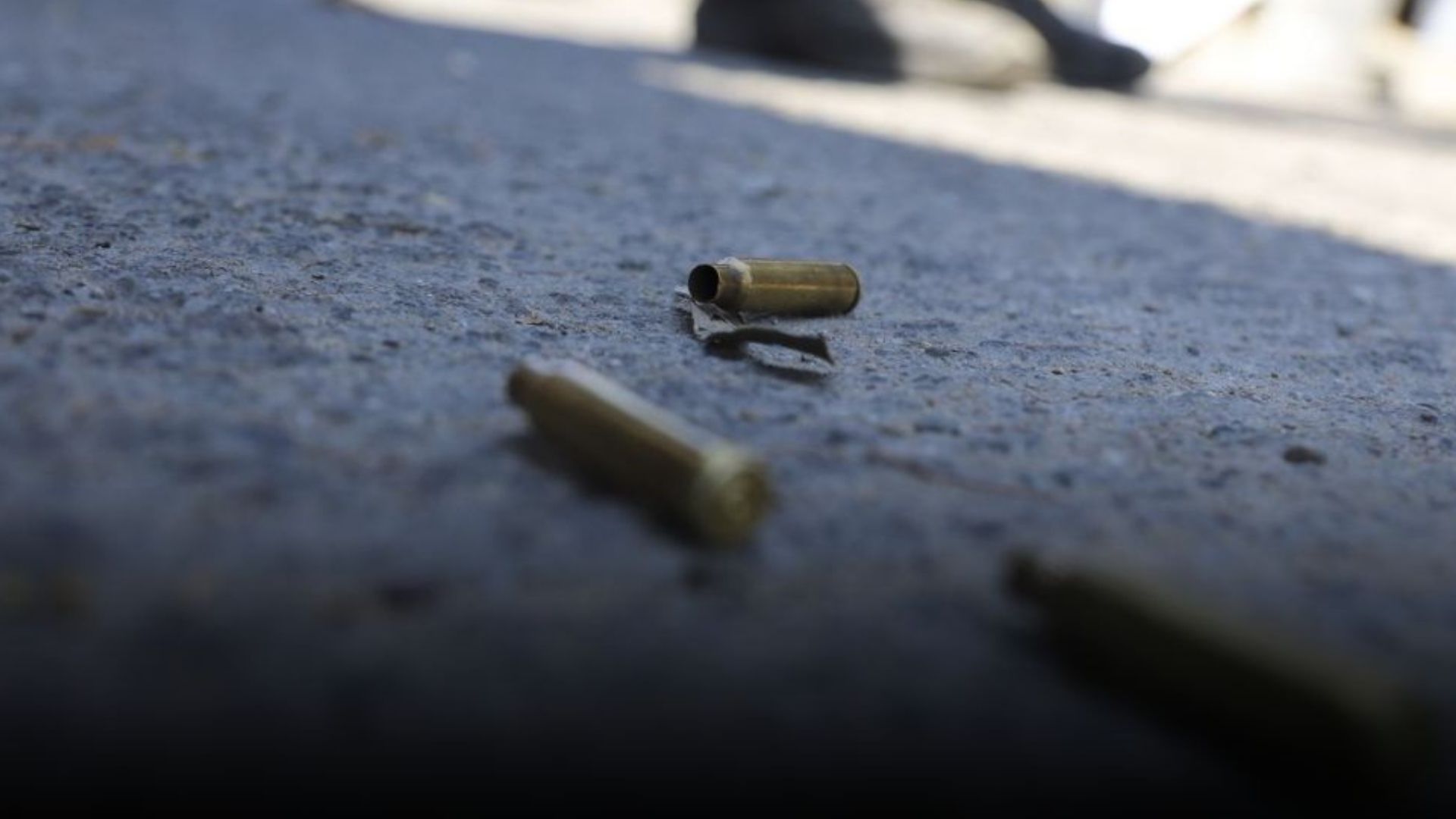 Brutal balacera deja a una persona en estado críti