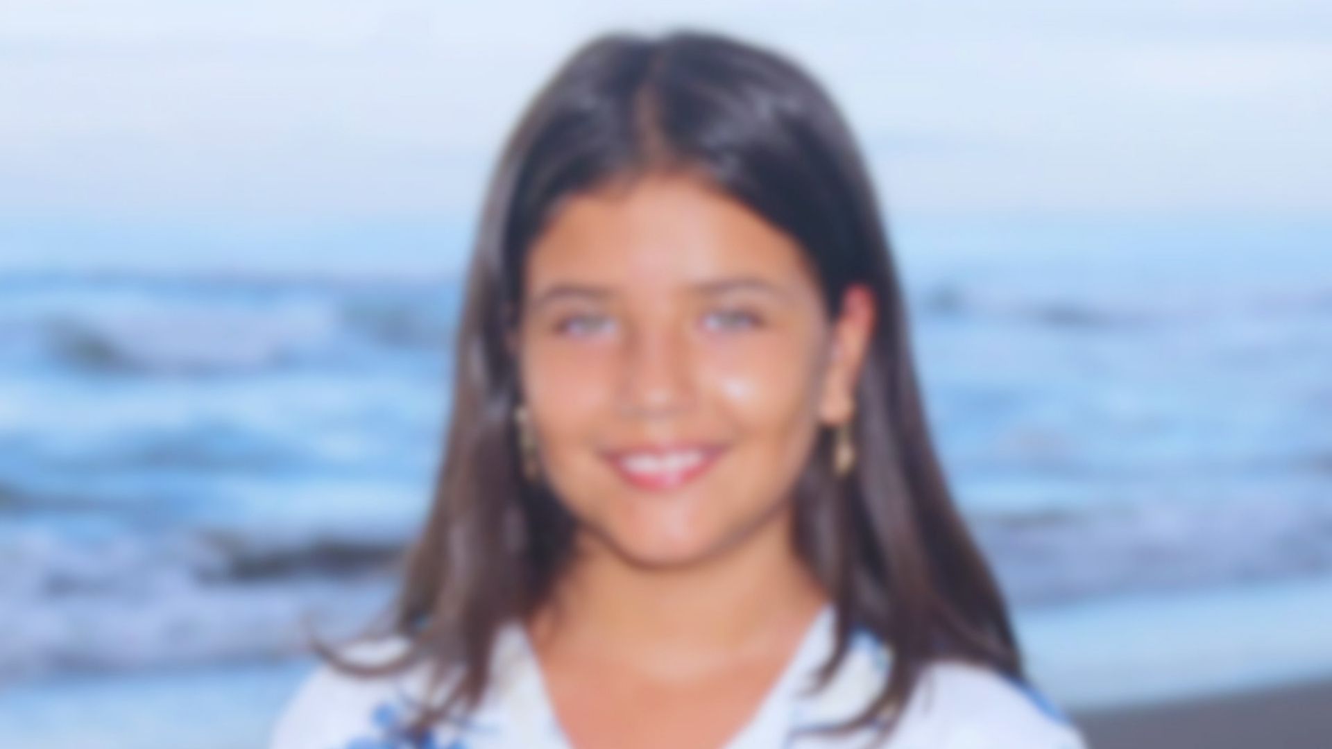 Madre anuncia la aparición de su hija menor tras d