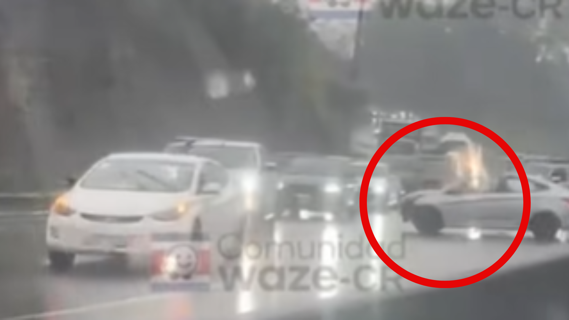 Colisión cerca de peaje genera largas presas en Ruta 27