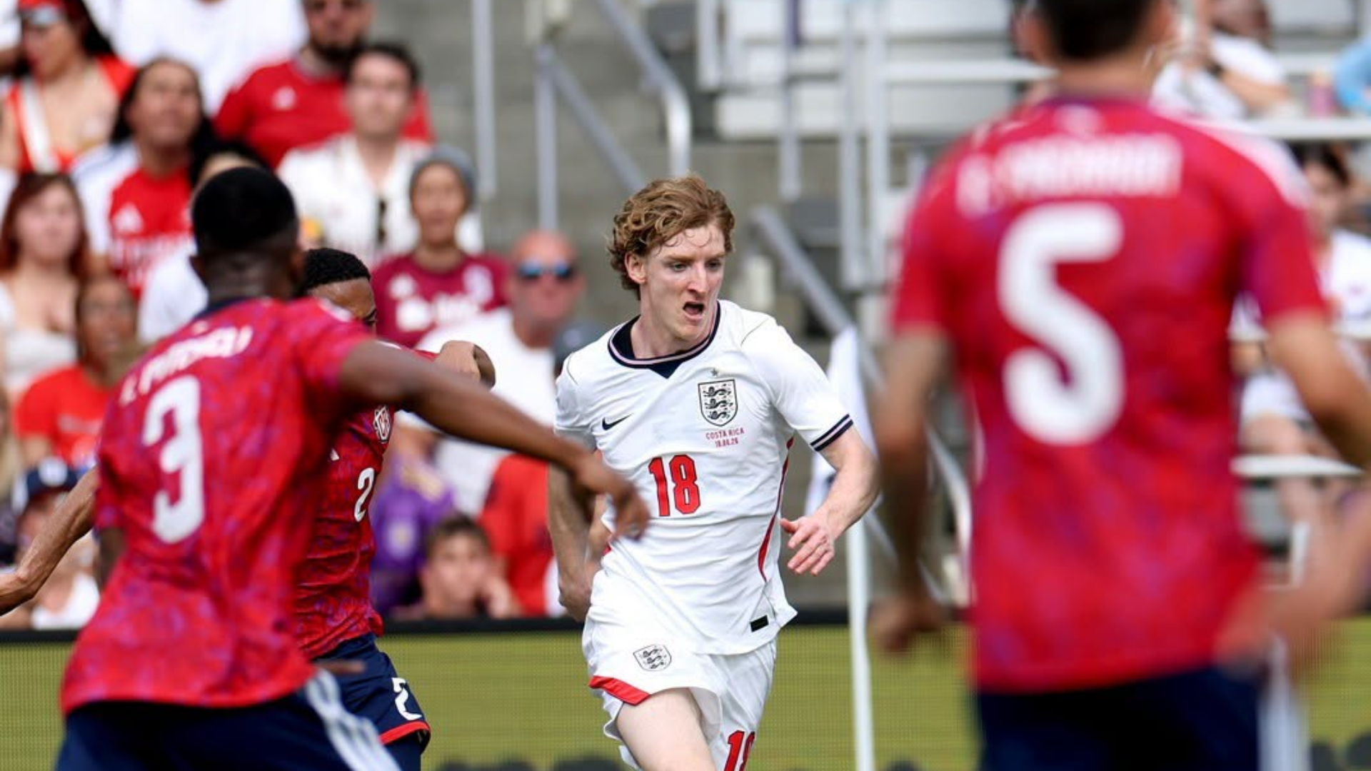 Inglaterra vence 3-0 a Costa Rica