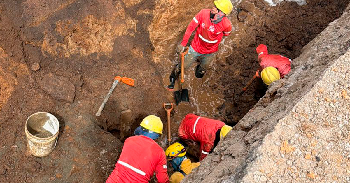 Emergencia: Deslizamiento deja un fallecido y personas atrap