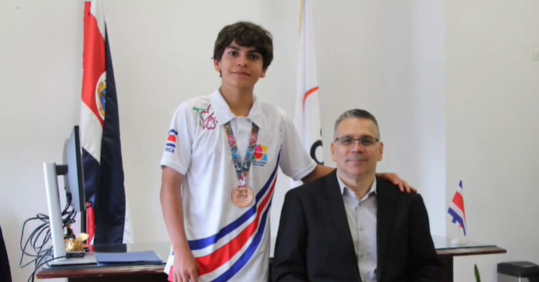 Cartaginés de 13 años conquista medalla internacional en Col