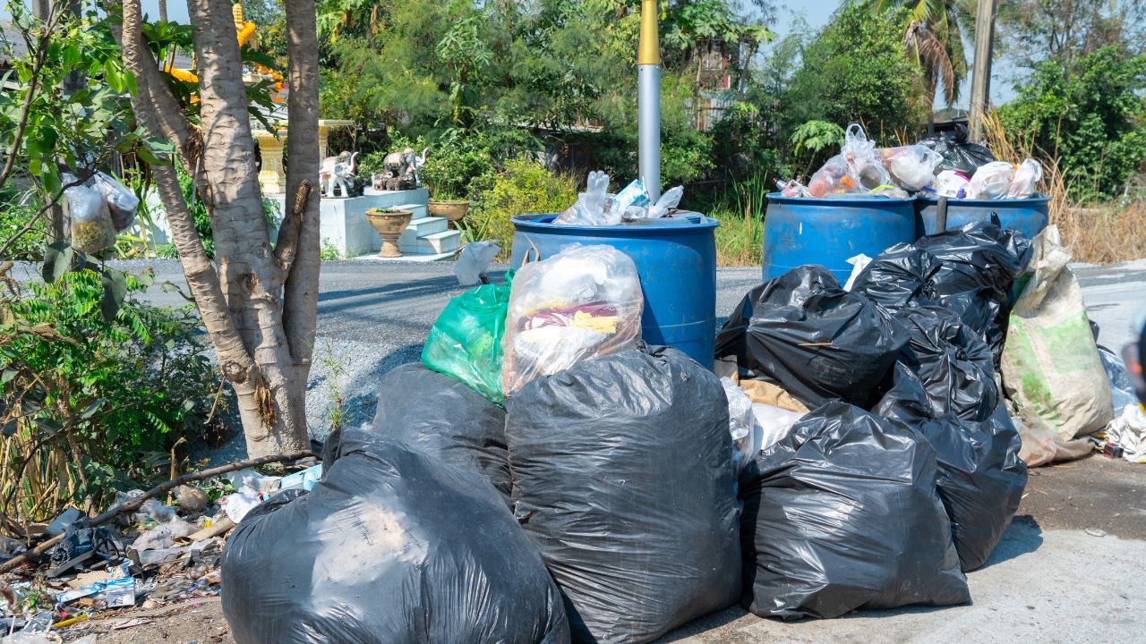 Los vecinos de Goicoechea piden ayuda con los desechos del c